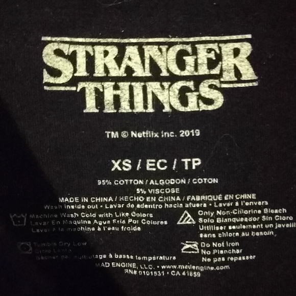 2 for 1 Stranger Things t-shirt bundle - Picture 6 of 7